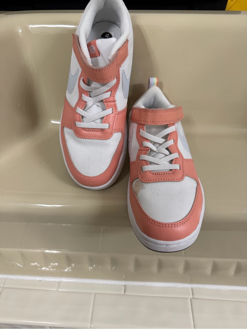 Nike Pink and White Kids Low-Top Sneakers